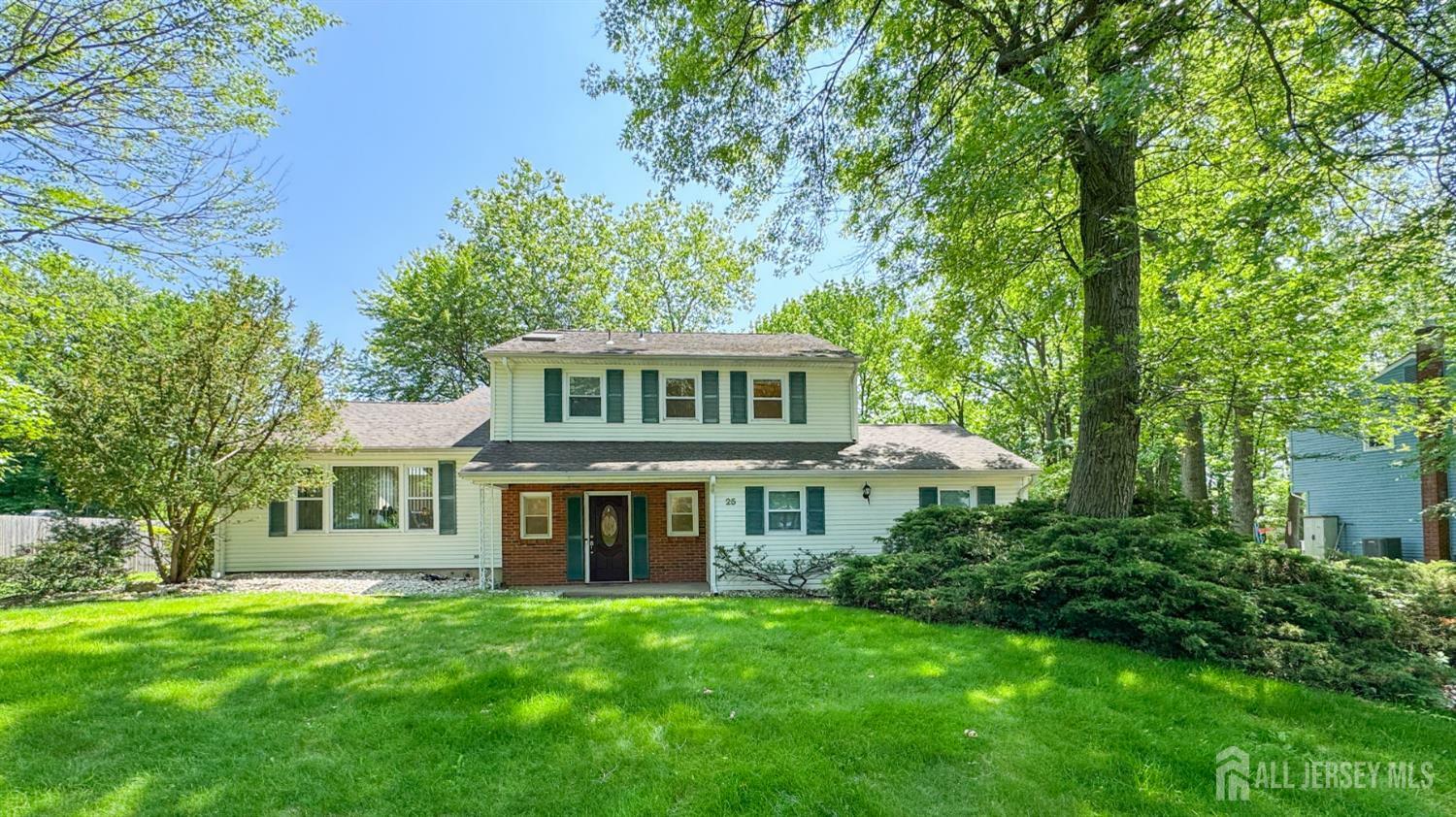25 Sherwood Road  Edison NJ 08820 photo