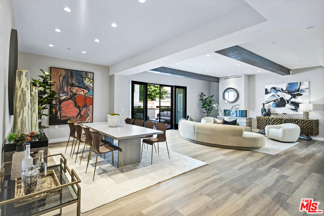 160 N La Peer Dr  Beverly Hills CA 90211 photo