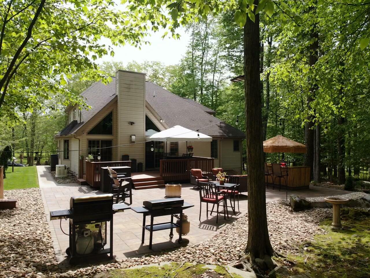 Property Photo: 201 Galliot Ct PA 15801
