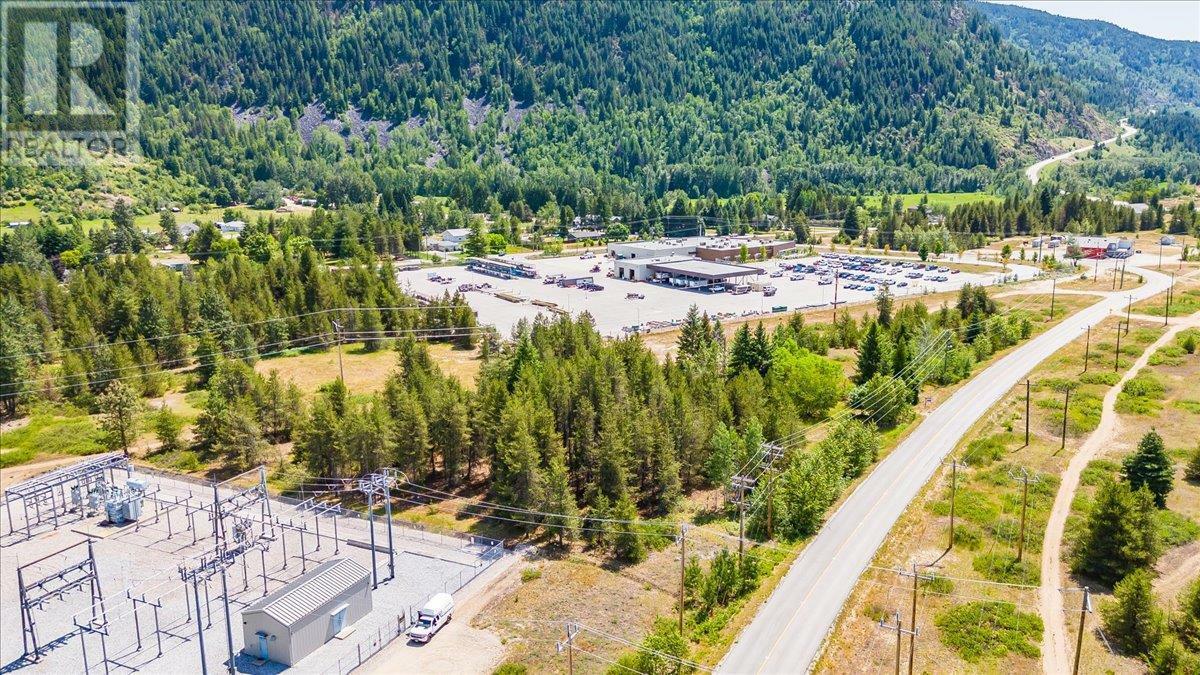 Photo de la propriété:  272 Ootischenia Road  BC V1N 4L7 