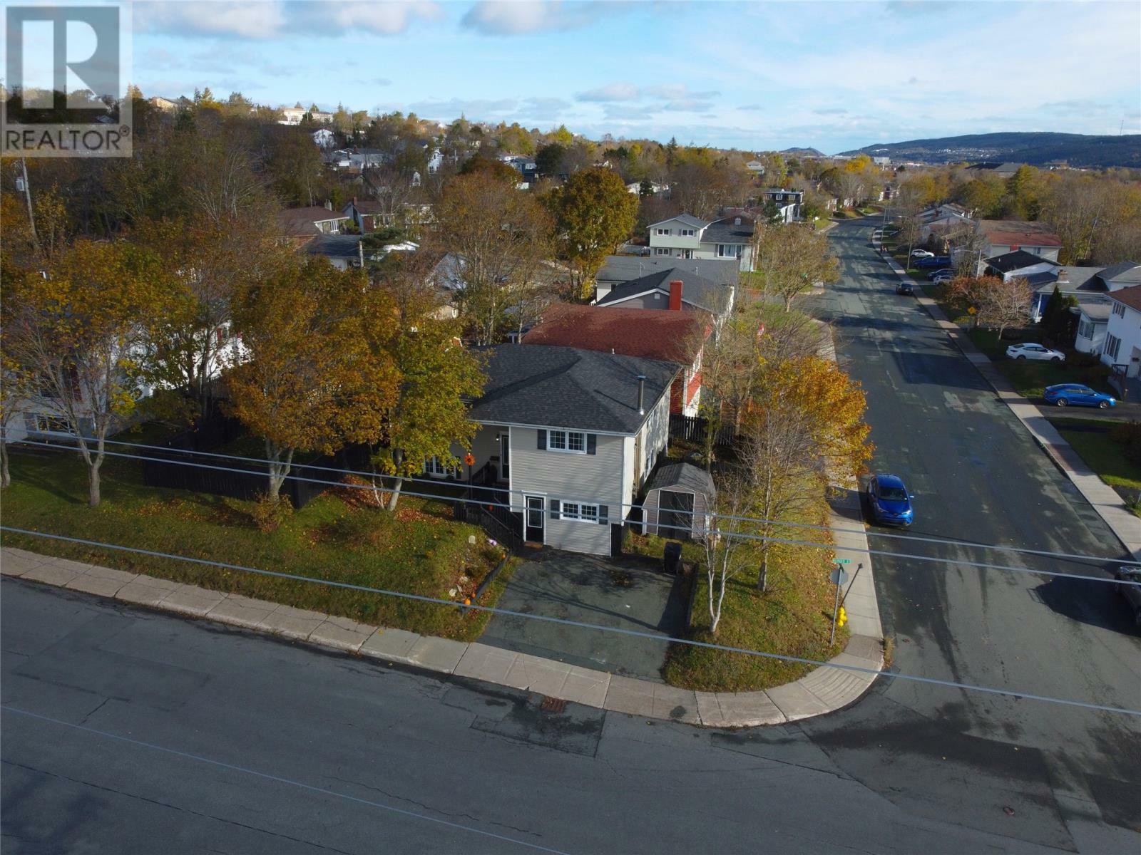 Photo de la propriété: 16 Burgeo Street NL A1E 3T3