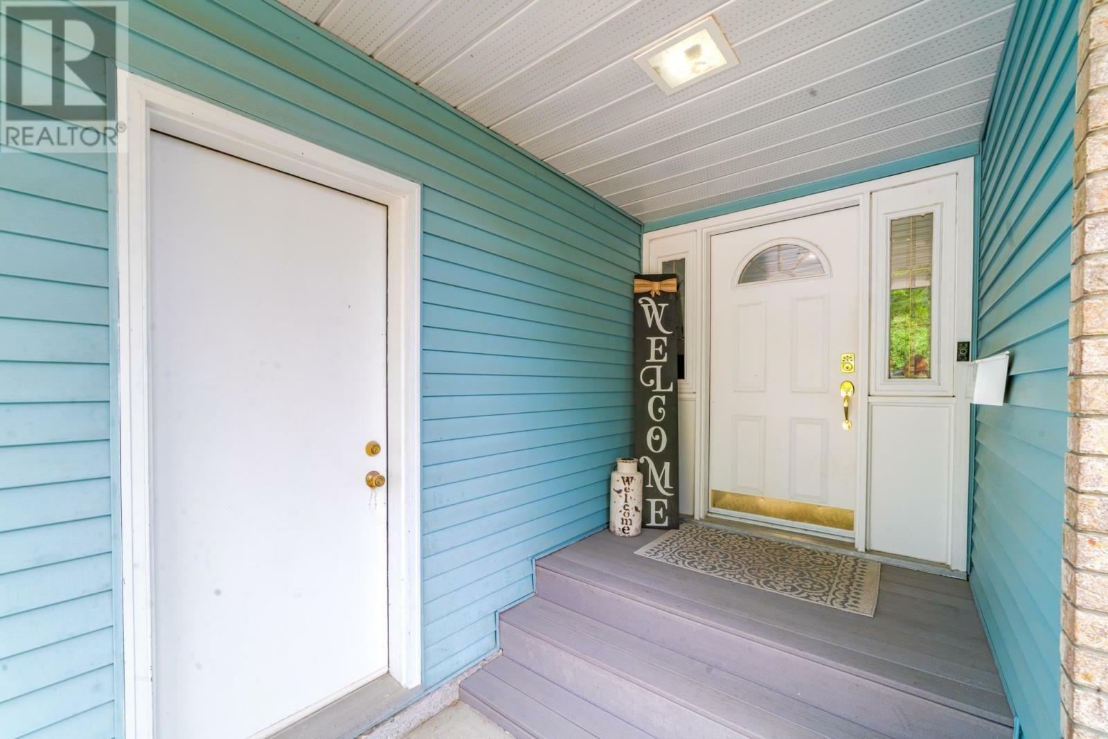 Property Photo: 519 Eighth Avenue S ON P9N 3Z9