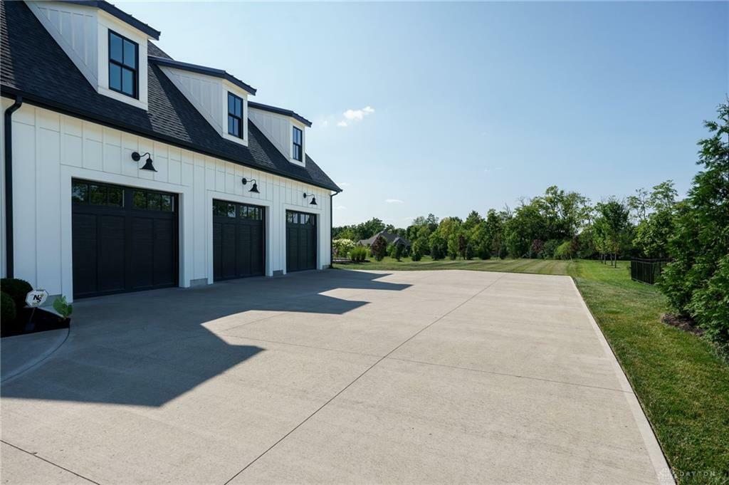 Property Photo: 8086 Country Brook Court OH 45066
