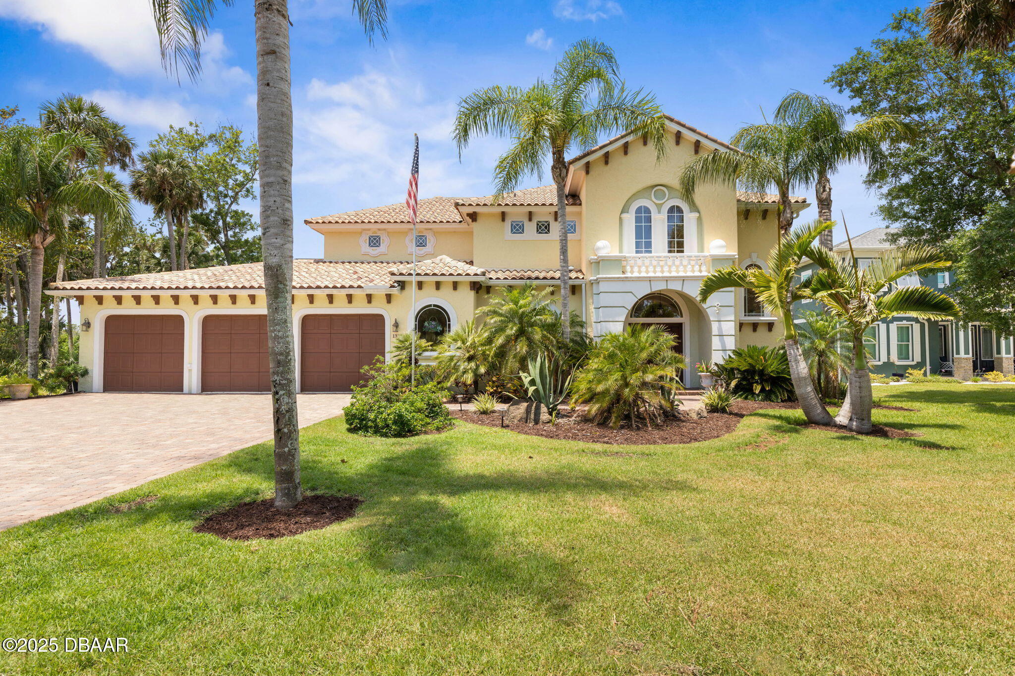 Property Photo: 1335 Lambert Avenue FL 32136