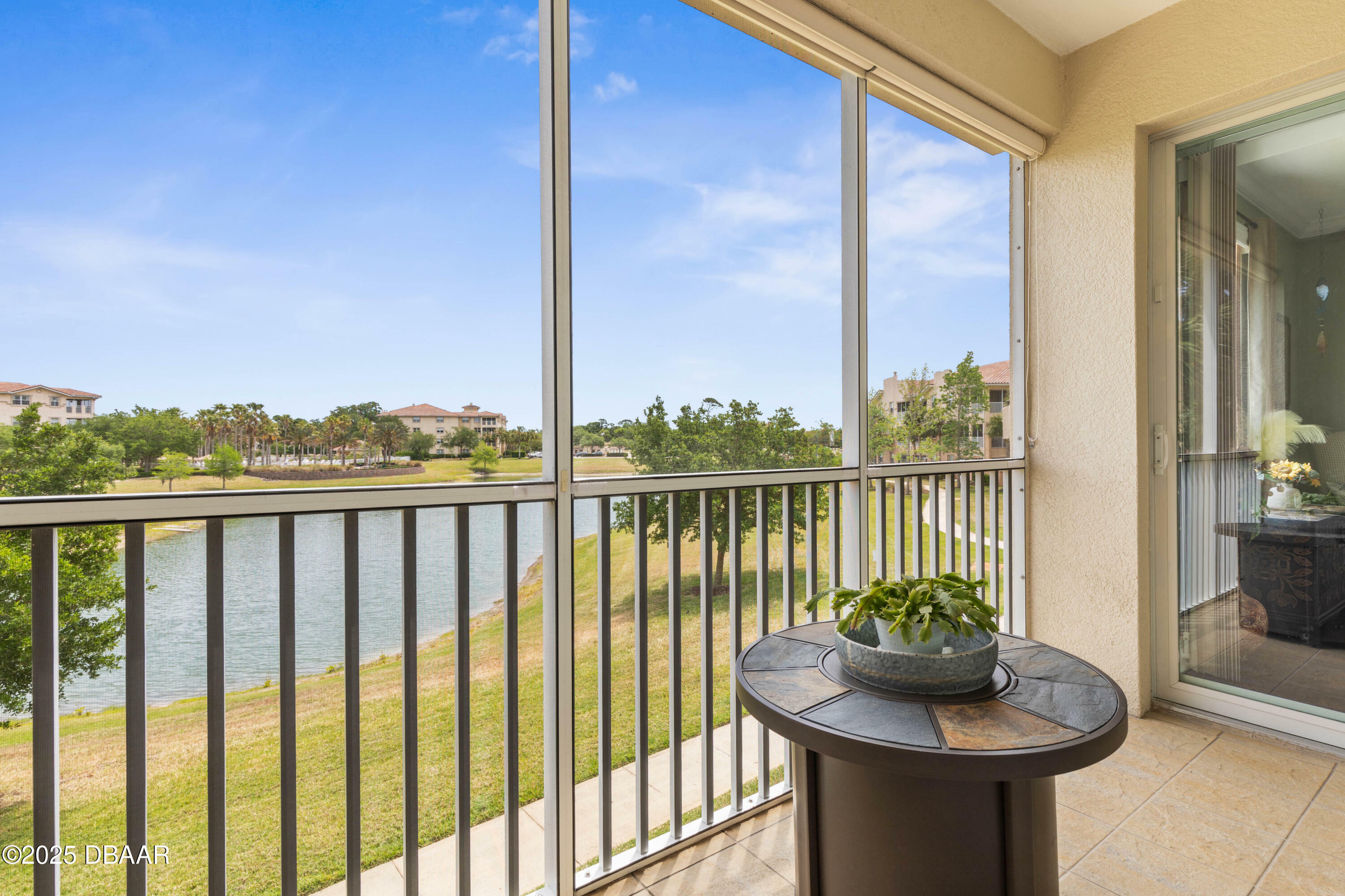 Property Photo: 75 Riverview Bend S FL 32137