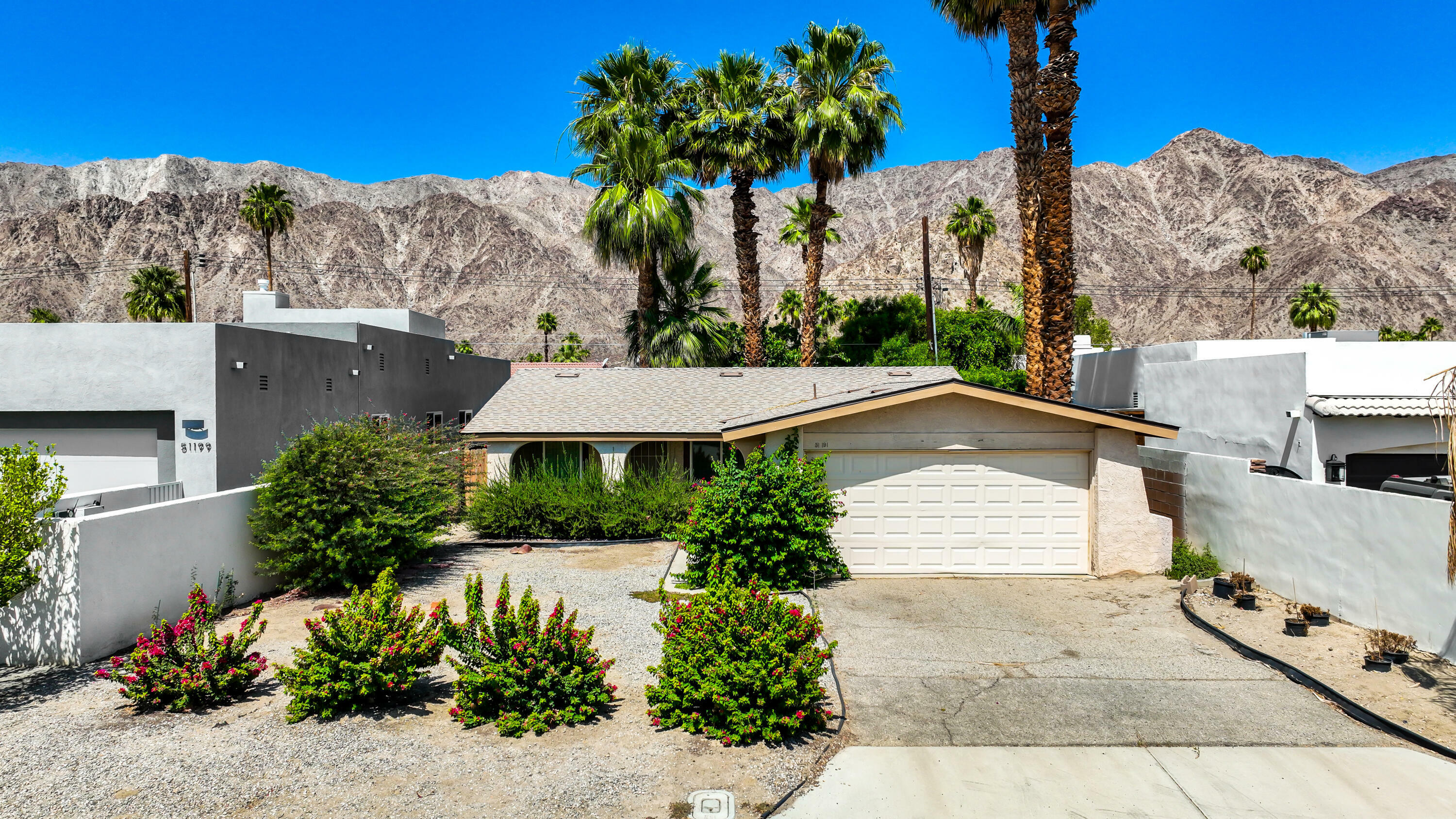 Property Photo: 51191 Avenida Herrera CA 92253
