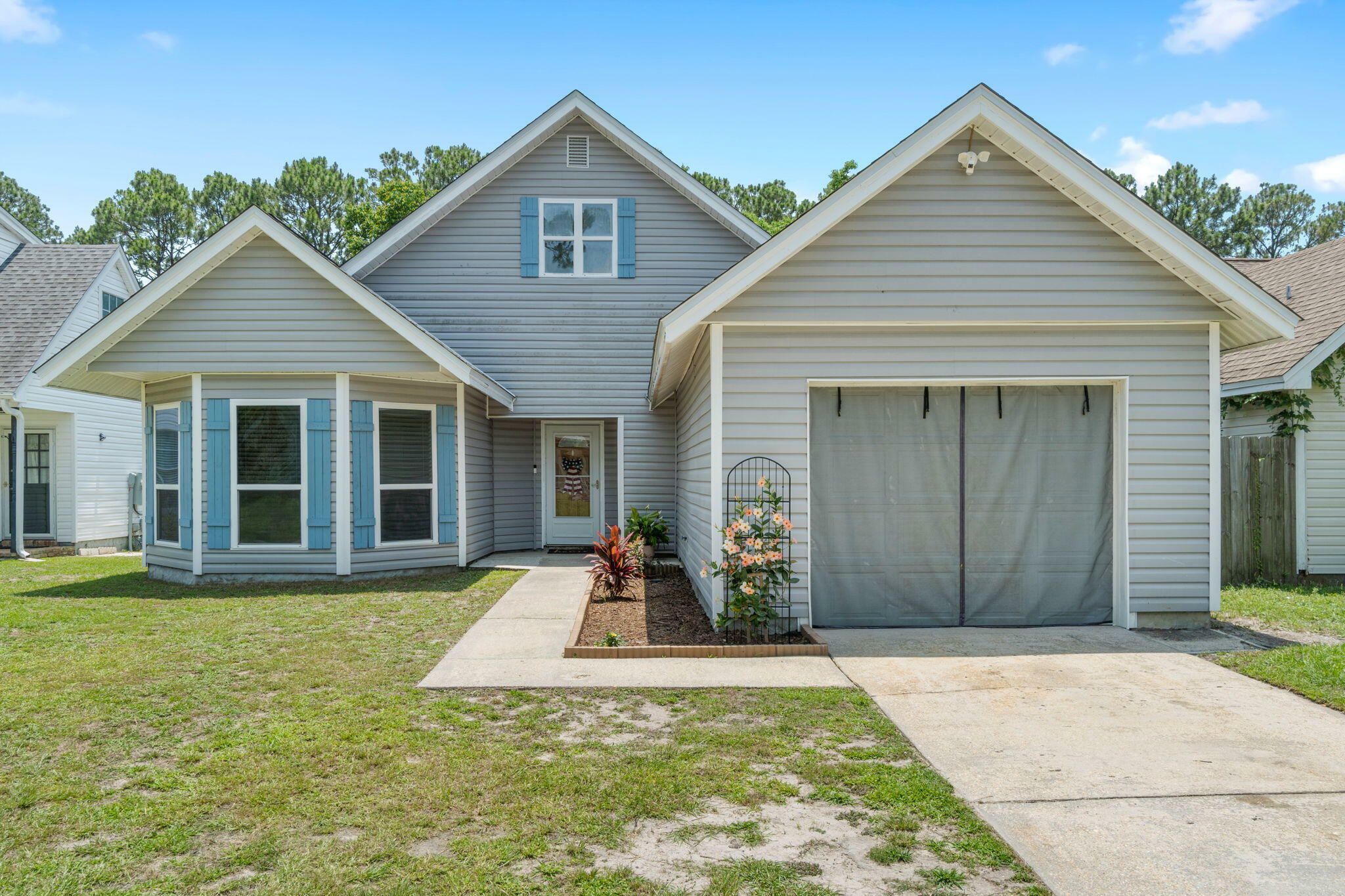 Property Photo: 2512 Georgetown Lane FL 32547