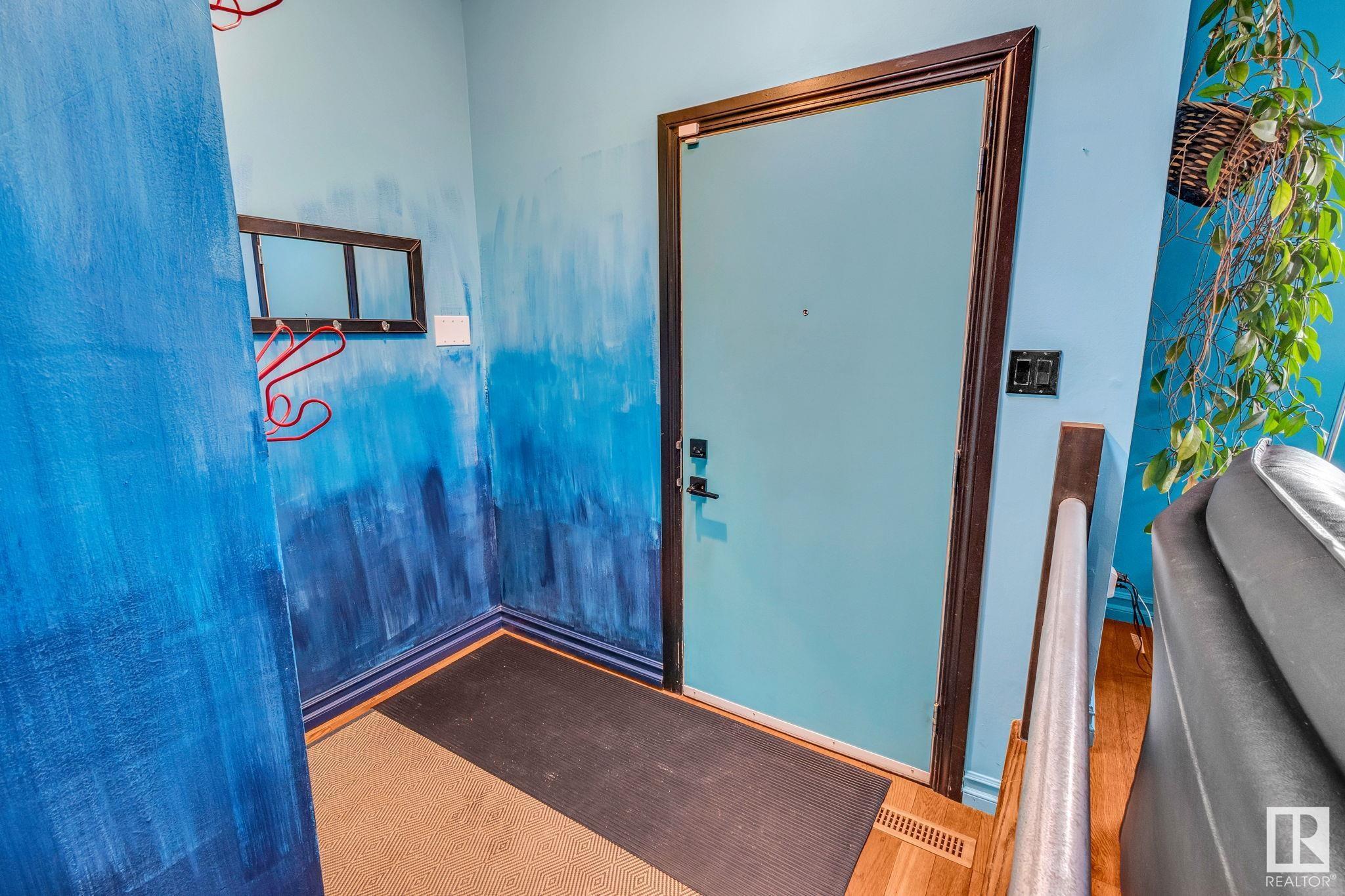 Property Photo: 3018 110A Street NW AB T6J 3G1