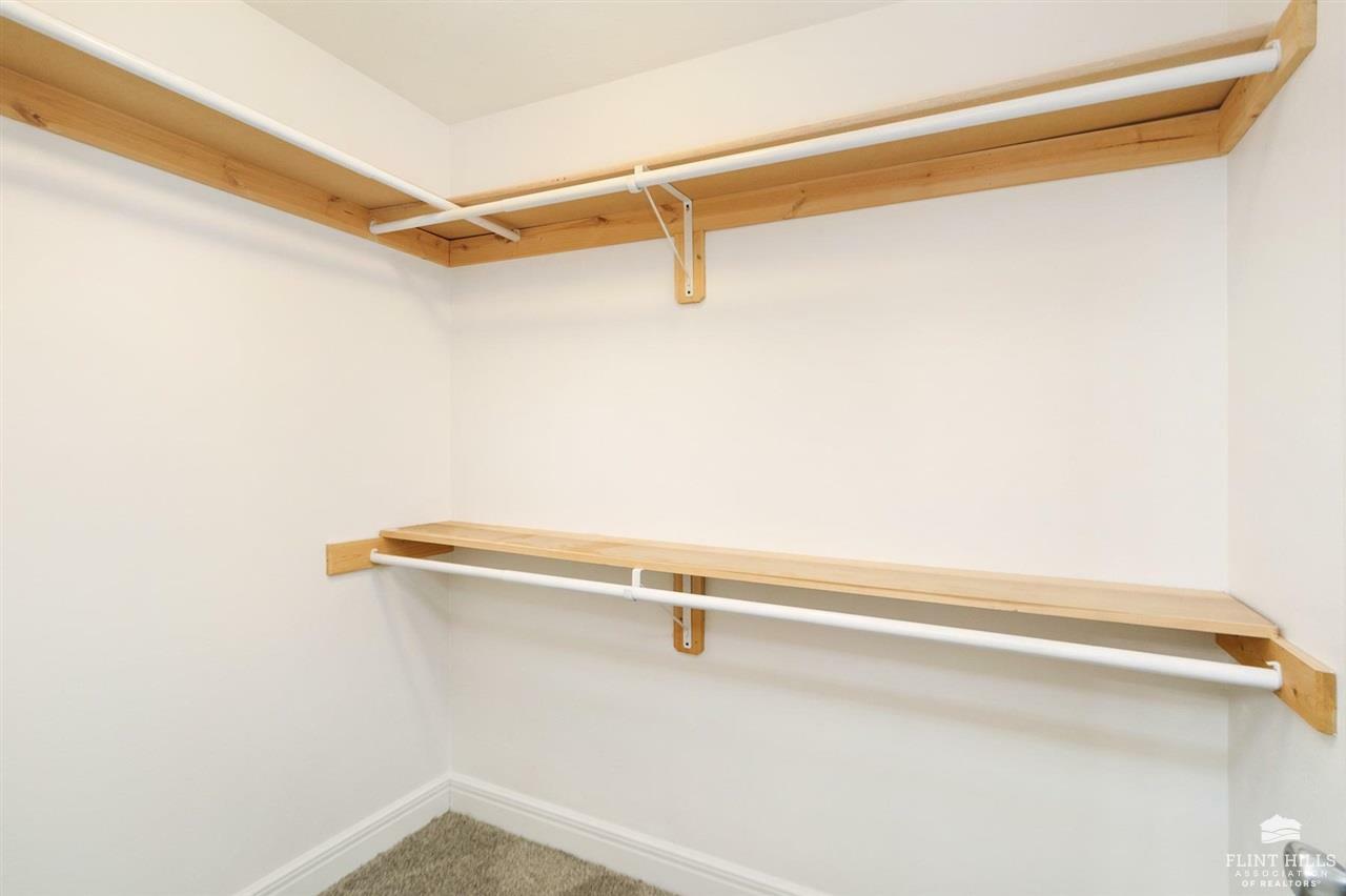 Property Photo: 4388 Aspen Drive KS 66502