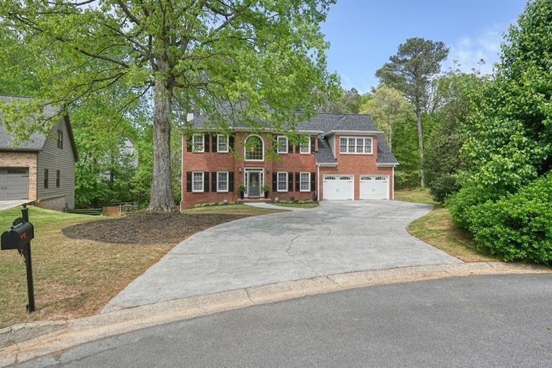 Property Photo: 3130 Crestmont Way NW GA 30152