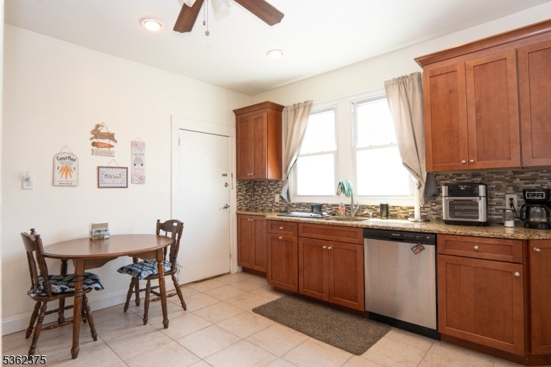 Property Photo: 563 Spruce Ave NJ 07027