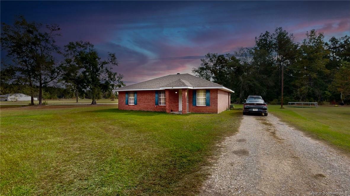 Property Photo: 1118 Pinder Lane LA 70633