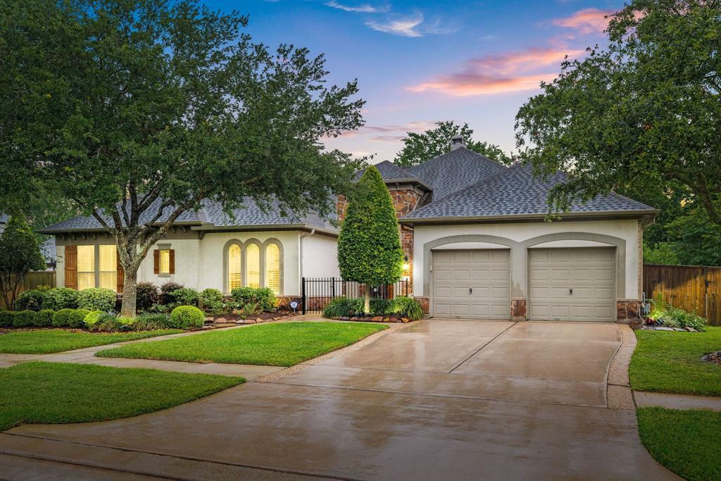 Property Photo: 212 Salmon Creek Lane TX 77546