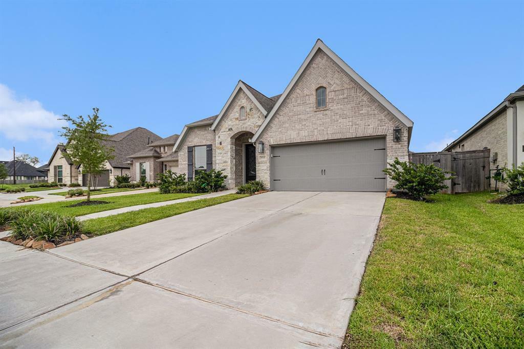 Property Photo: 9311 Crescent Mill Drive TX 77459