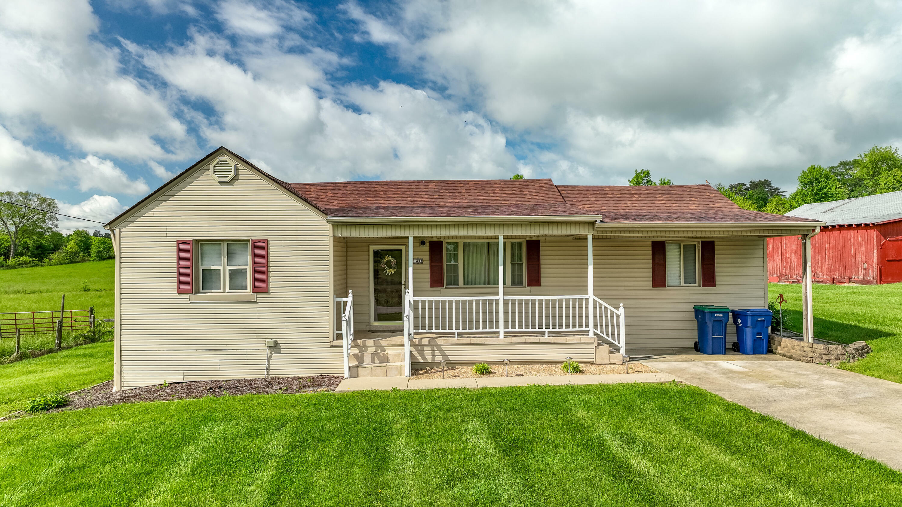 Property Photo: 1655 Ringgold Road KY 42503