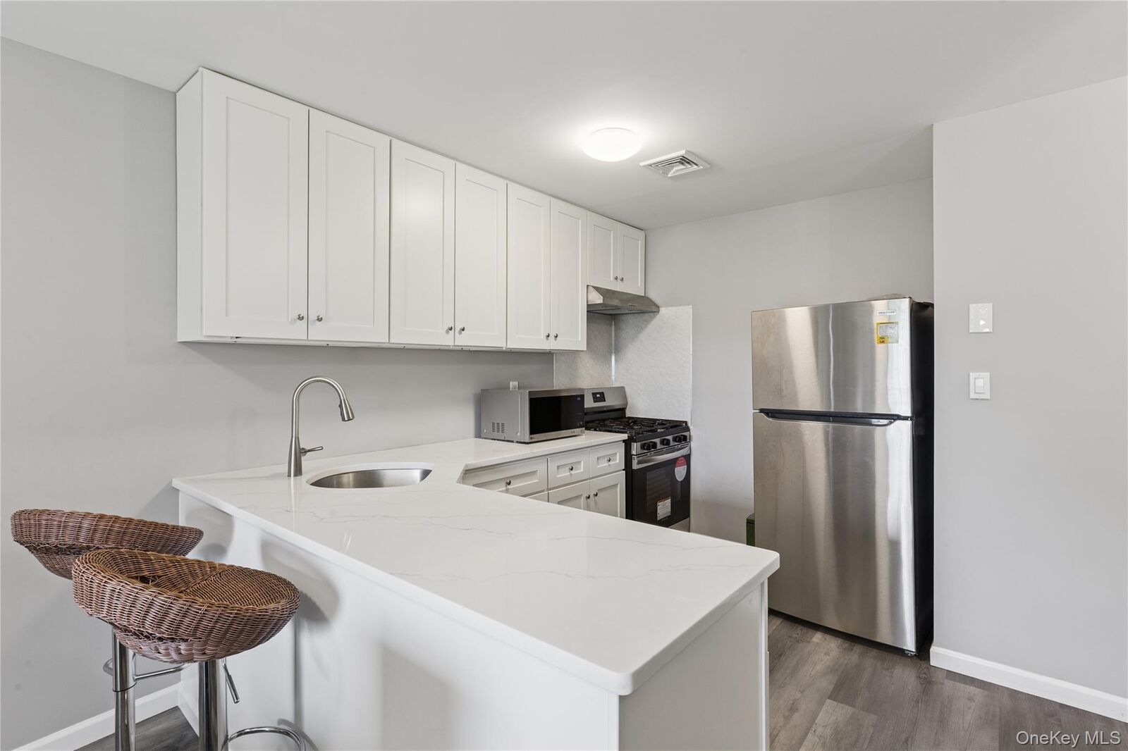 Property Photo:  241 Fairview Circle  NY 11953 