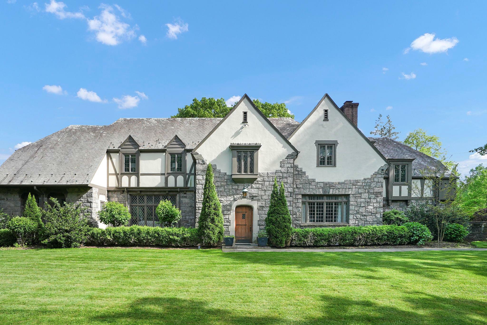 Property Photo: 269 Bryant Avenue NY 10605