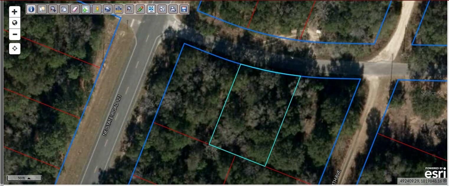 Property Photo: 00 NE 5th Street FL 32696