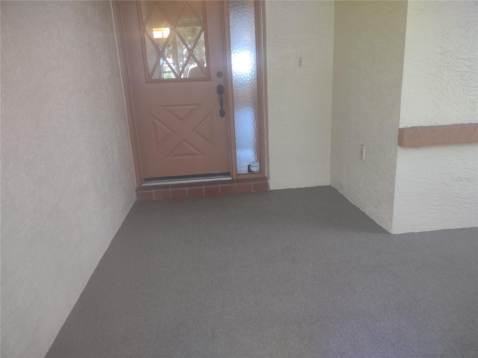 Property Photo: 1508 Ingram Drive 20 FL 33573