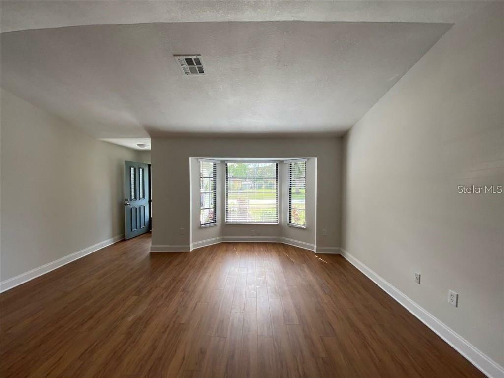 Property Photo: 3892 Suburban Lane FL 34287