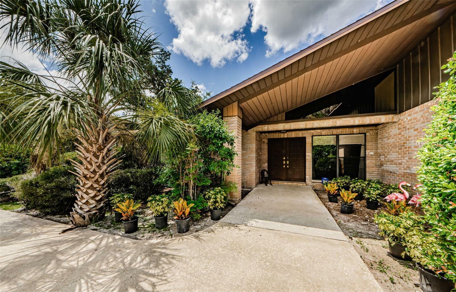 Property Photo: 309 Hidden Lake Drive FL 33511