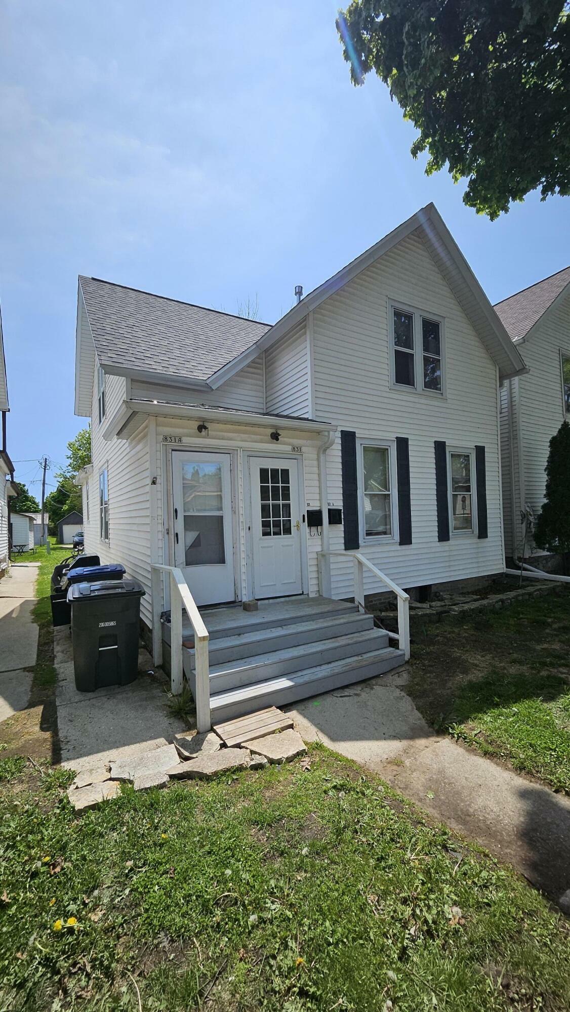 Property Photo:  831 Oakland Ave  WI 53081 