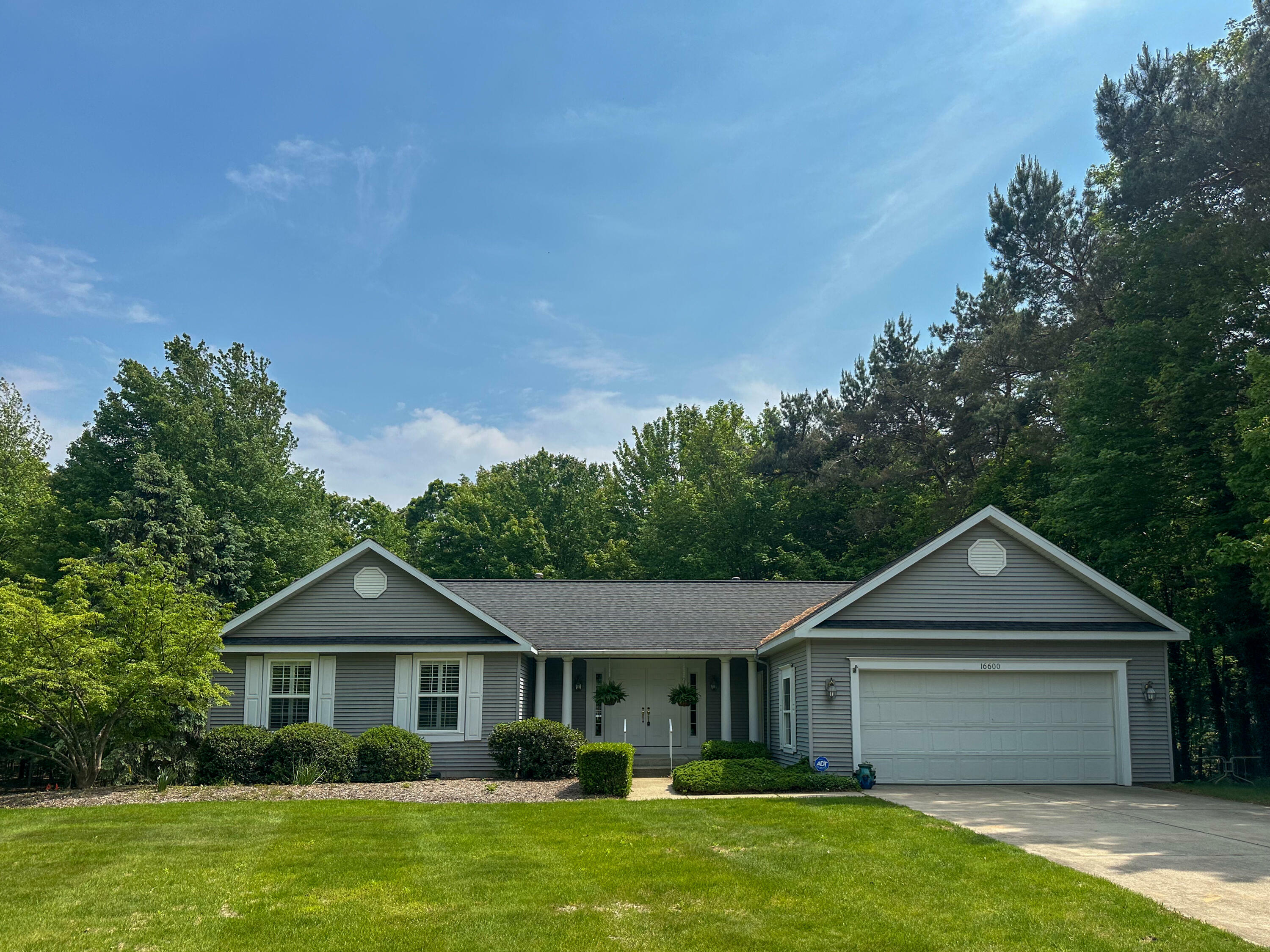 Property Photo: 16600 Pine Dunes Court MI 49417