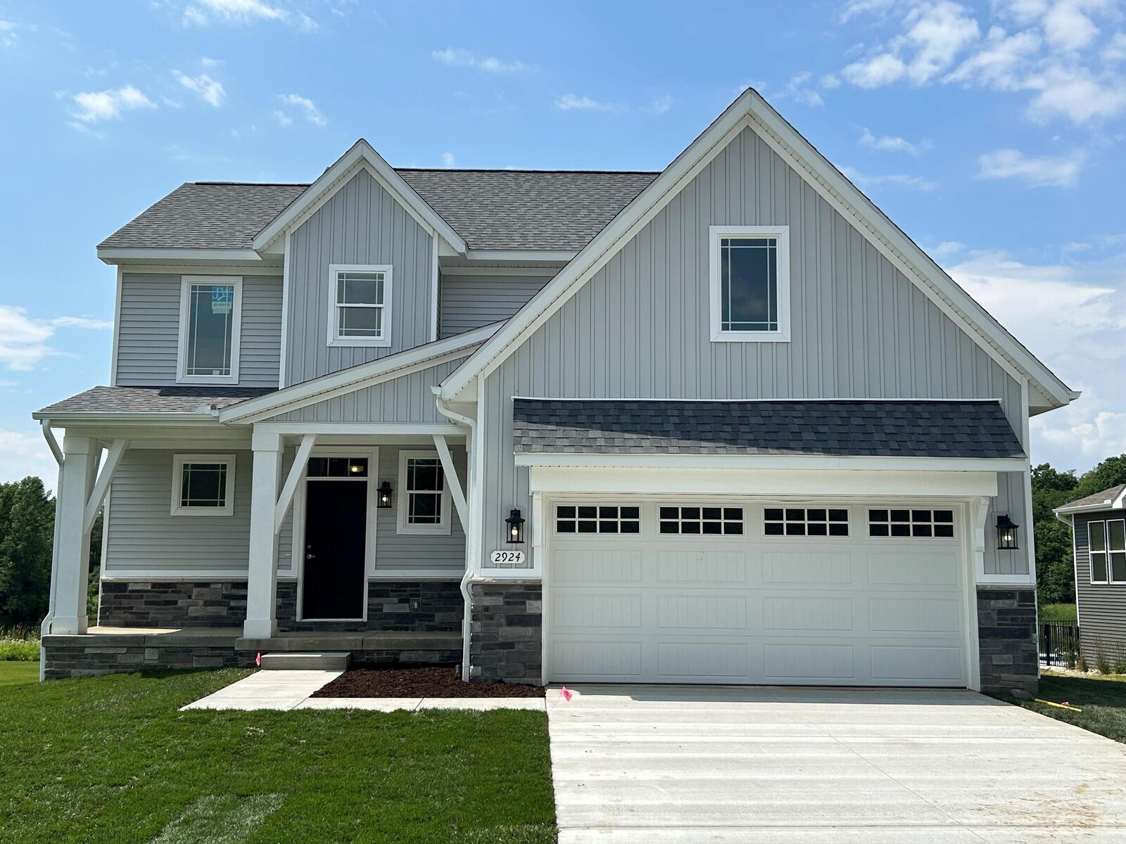 Property Photo:  2924 Sheridan Circle  MI 49201 