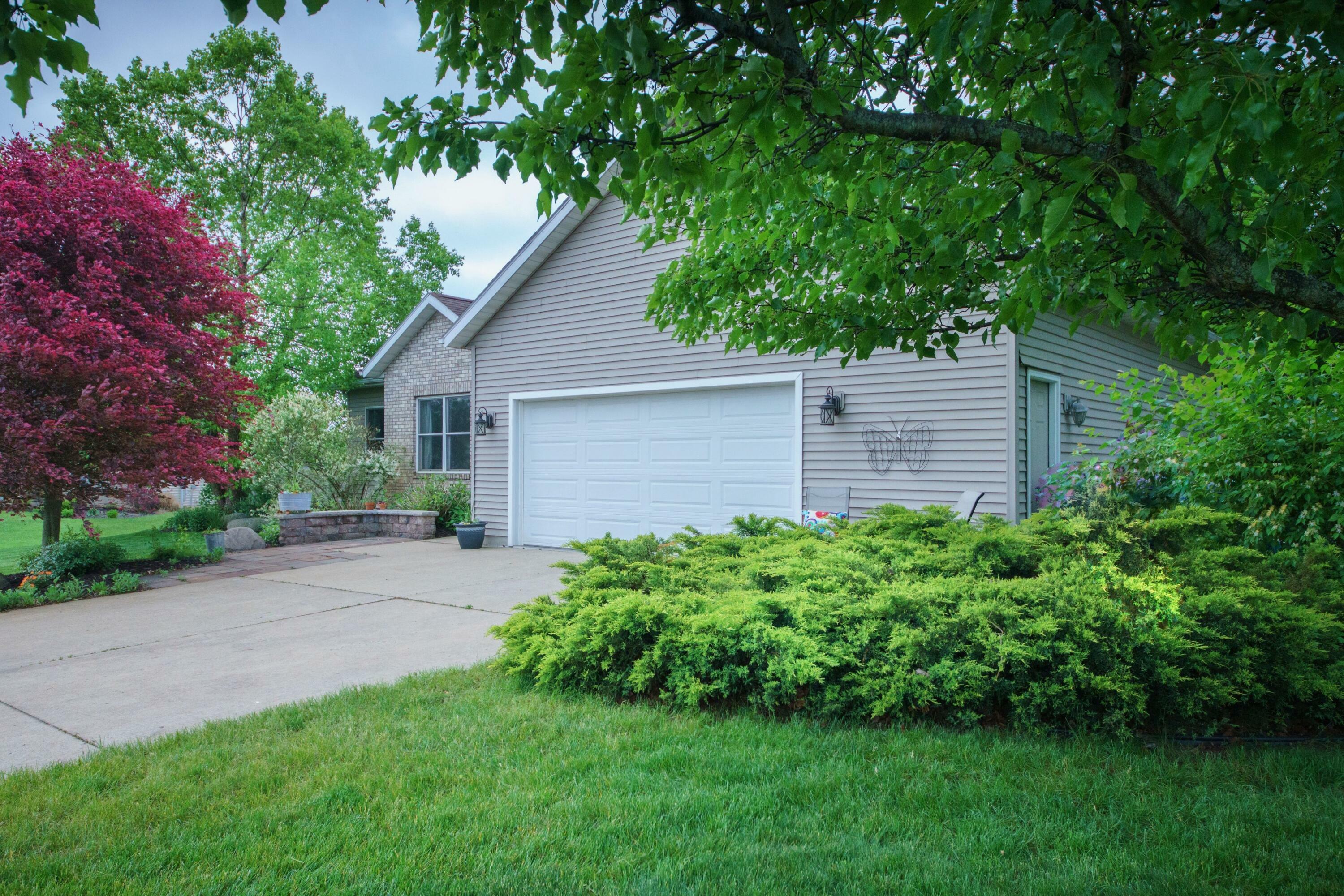 Property Photo: 4763 Pleasant Meadow Circle MI 49085