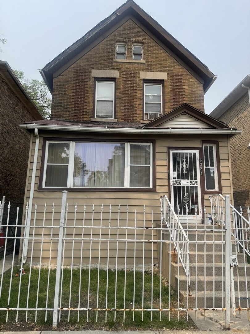Property Photo:  5324 W Ohio Street  IL 60644 