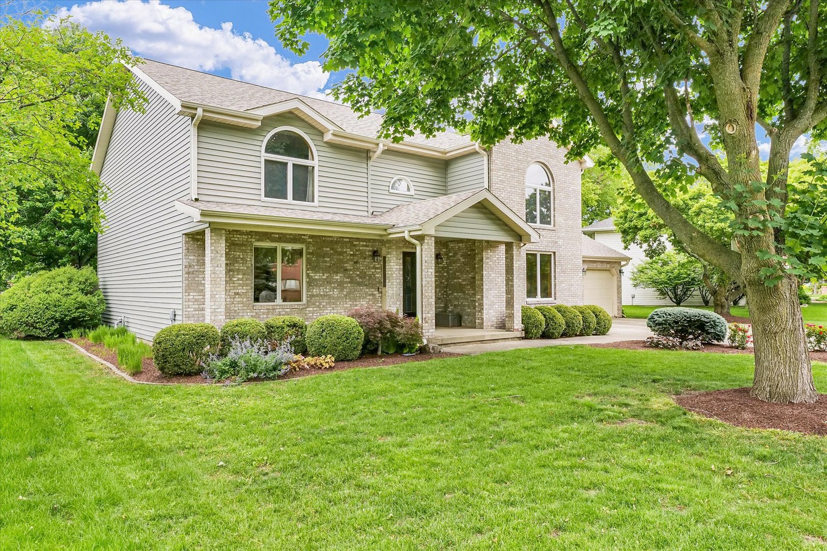 1206 Wilshire Court  Champaign IL 61821 photo