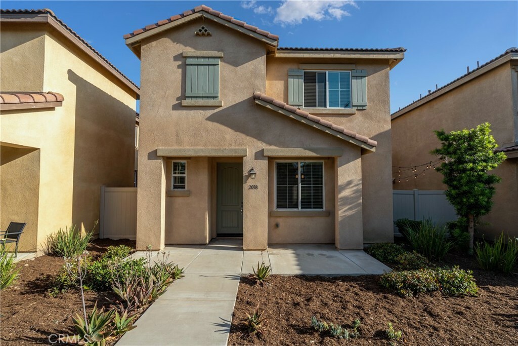Property Photo:  2038 Mesquite Lane  CA 92324 