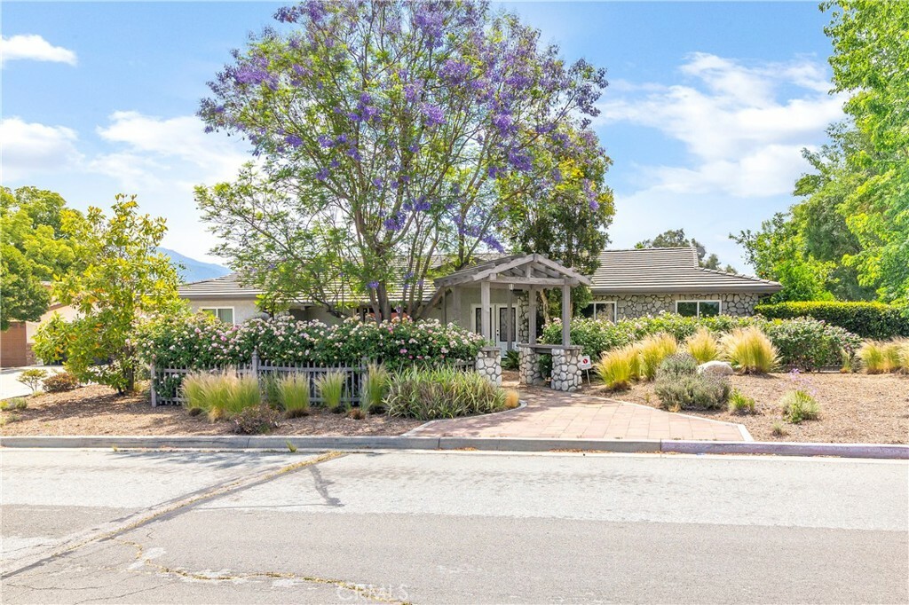 Property Photo: 3890 English CA 92544