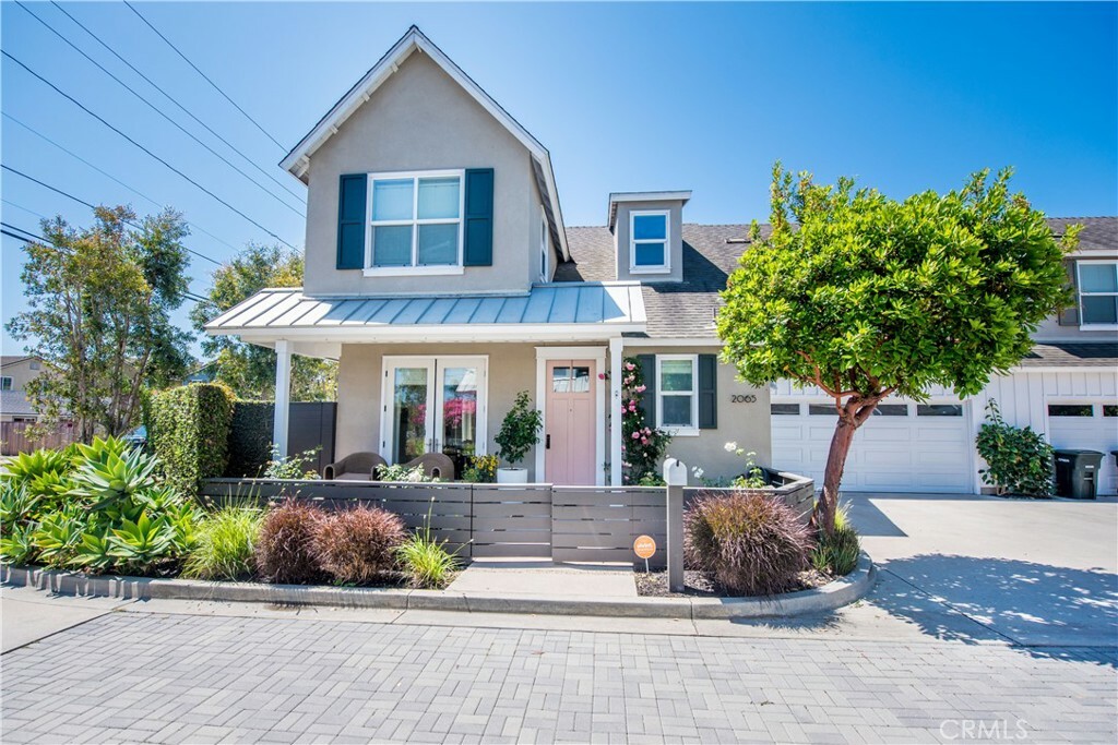 Property Photo: 2065 Thurin Street CA 92627