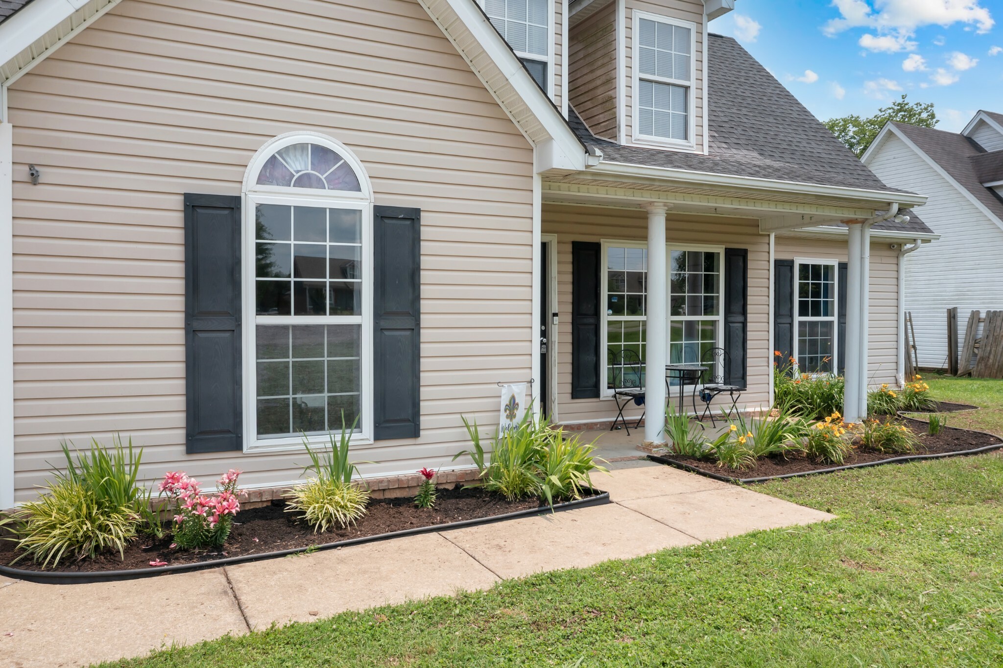 Property Photo: 681 Crescent Rd TN 37128