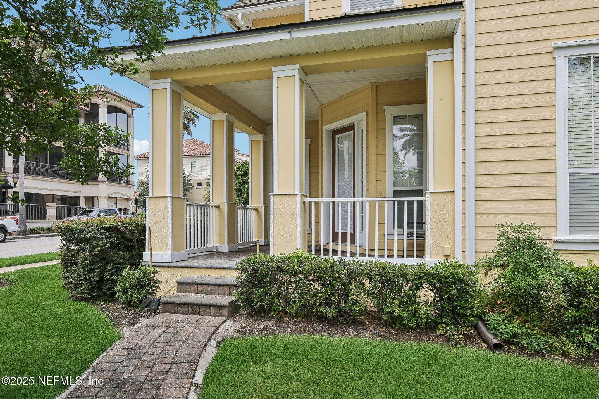 Property Photo:  400 Central Street  FL 32095 