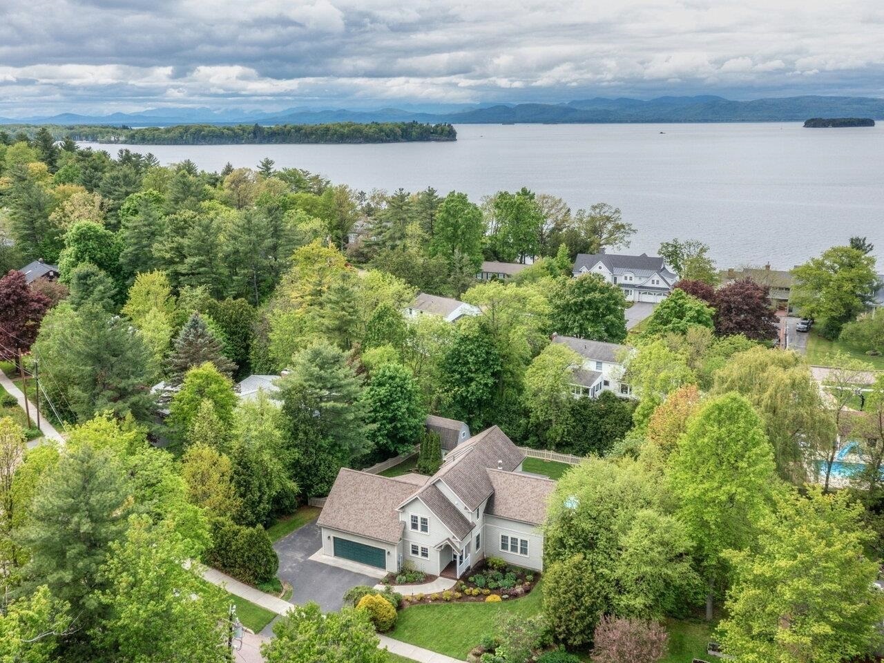 278 South Cove Road  Burlington VT 05401 photo
