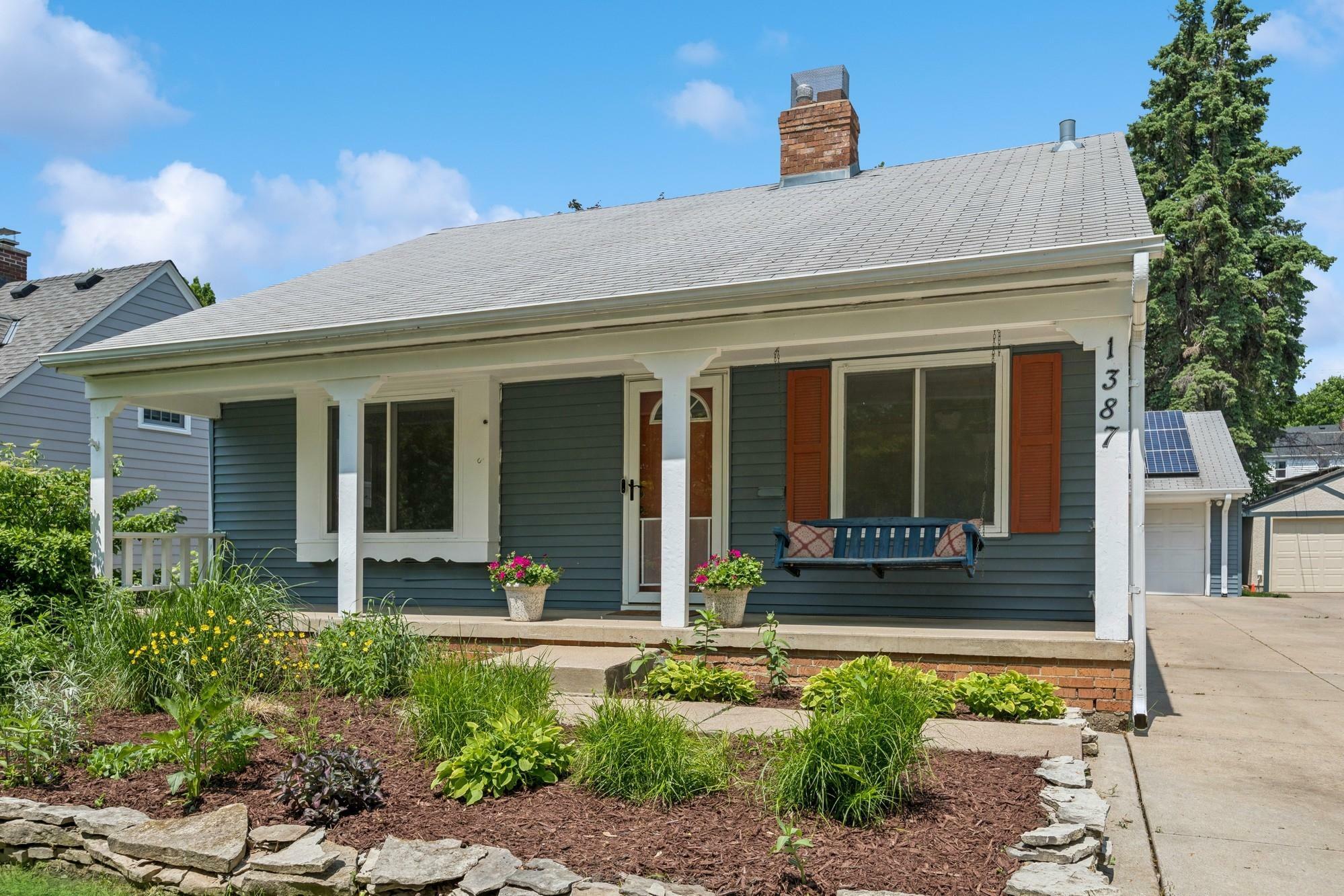 Property Photo: 1387 Midway Parkway MN 55108