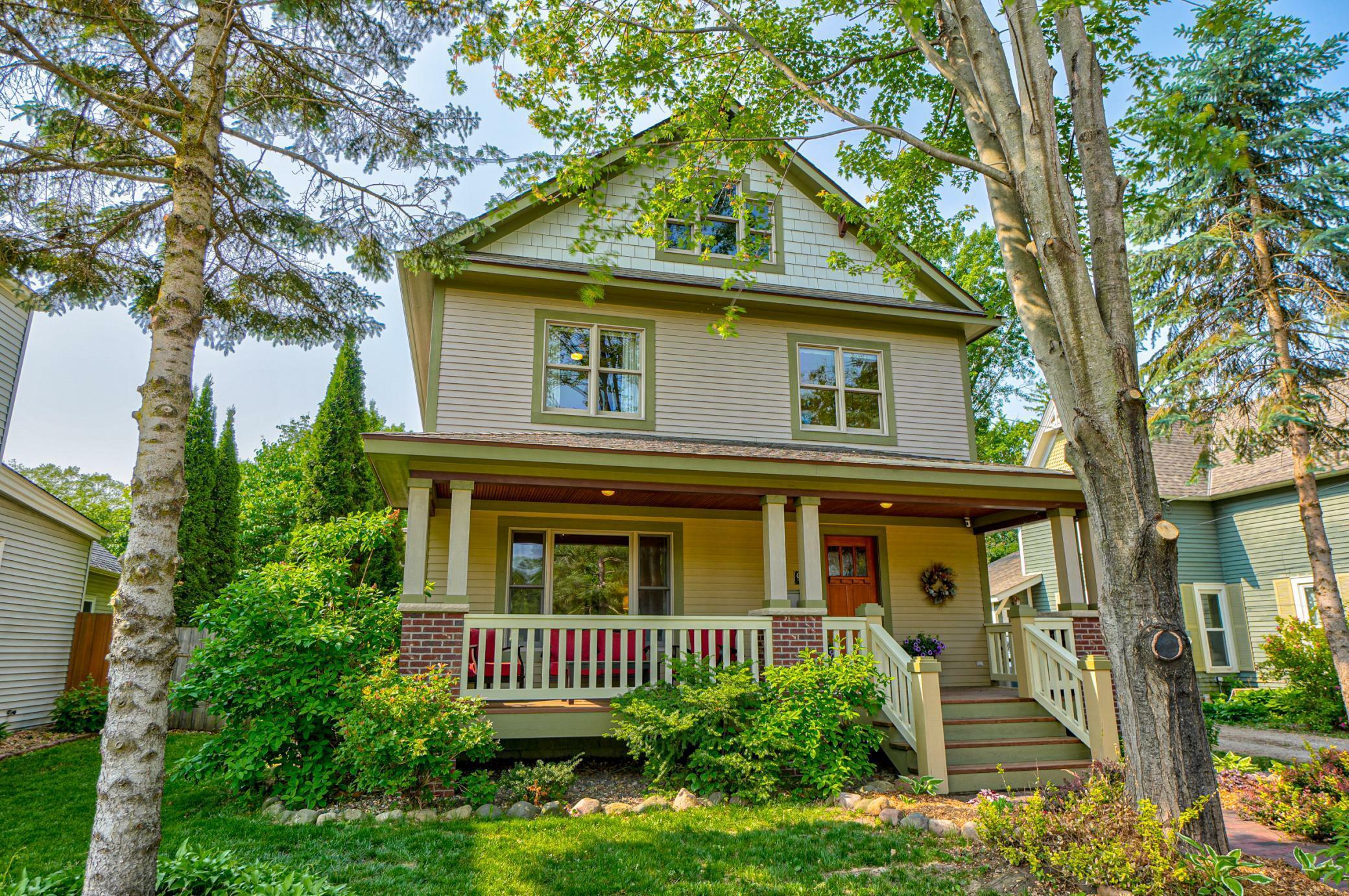 Property Photo: 609 Churchill Street W MN 55082