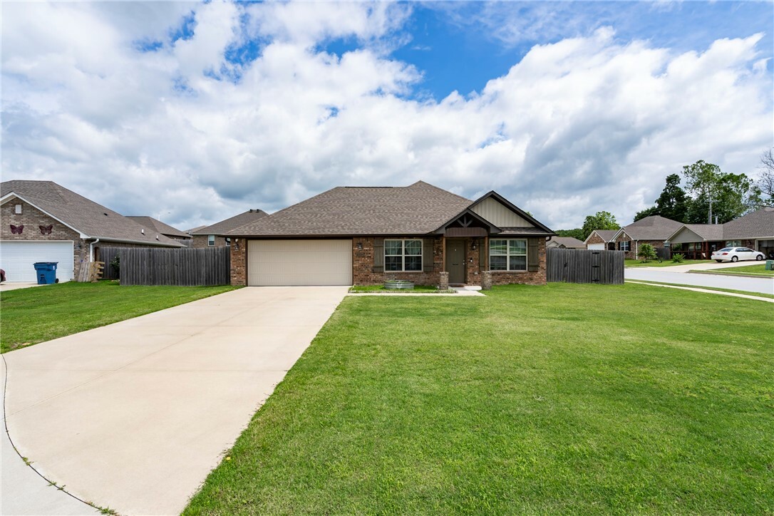 2124 Nalani Circle  Gentry AR 72734 photo