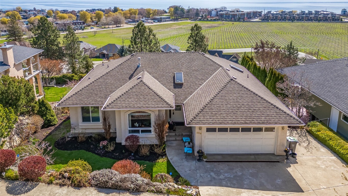 Property Photo: 3576 Apple Way Boulevard BC V4T 1Y7