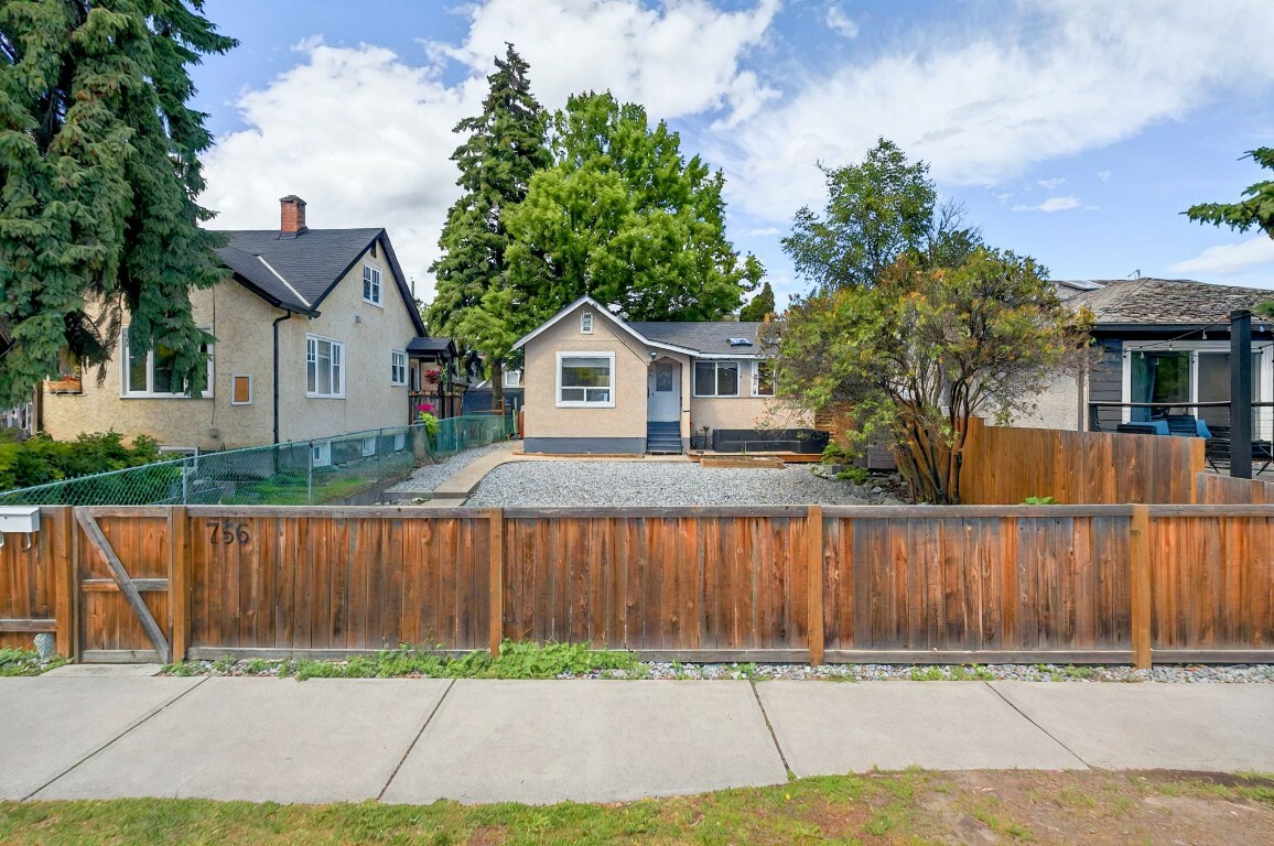 756 Cawston Avenue  Kelowna BC V1Y 6Z7 photo