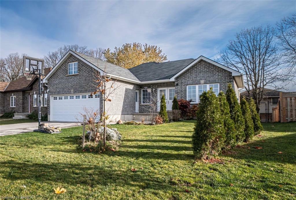 Property Photo:  53 Dennis Drive  ON N0J 1P0 
