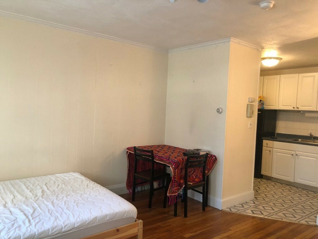 Property Photo: 7 Aberdeen St 3 MA 02215