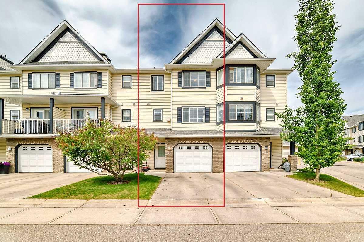 Photo de la propriété: 11 Cougar Ridge Mews SW AB T3H 5P3