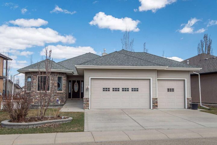 107 Wyndham Crescent  Red Deer AB T4N 7G9 photo