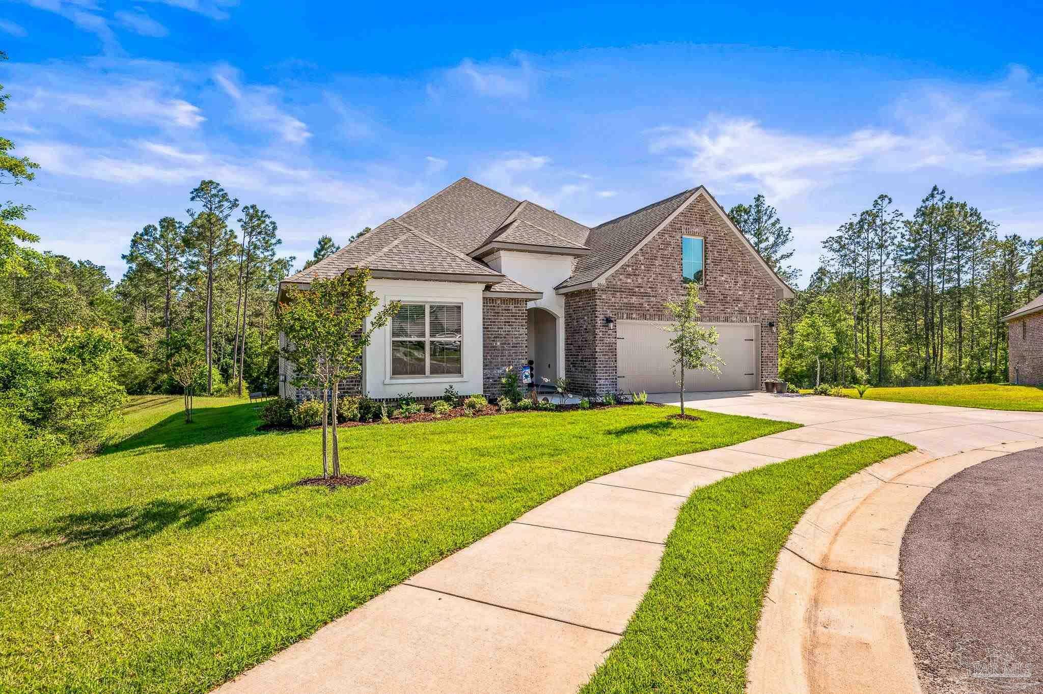 Property Photo: 3066 Mountain Laurel Tr FL 32533