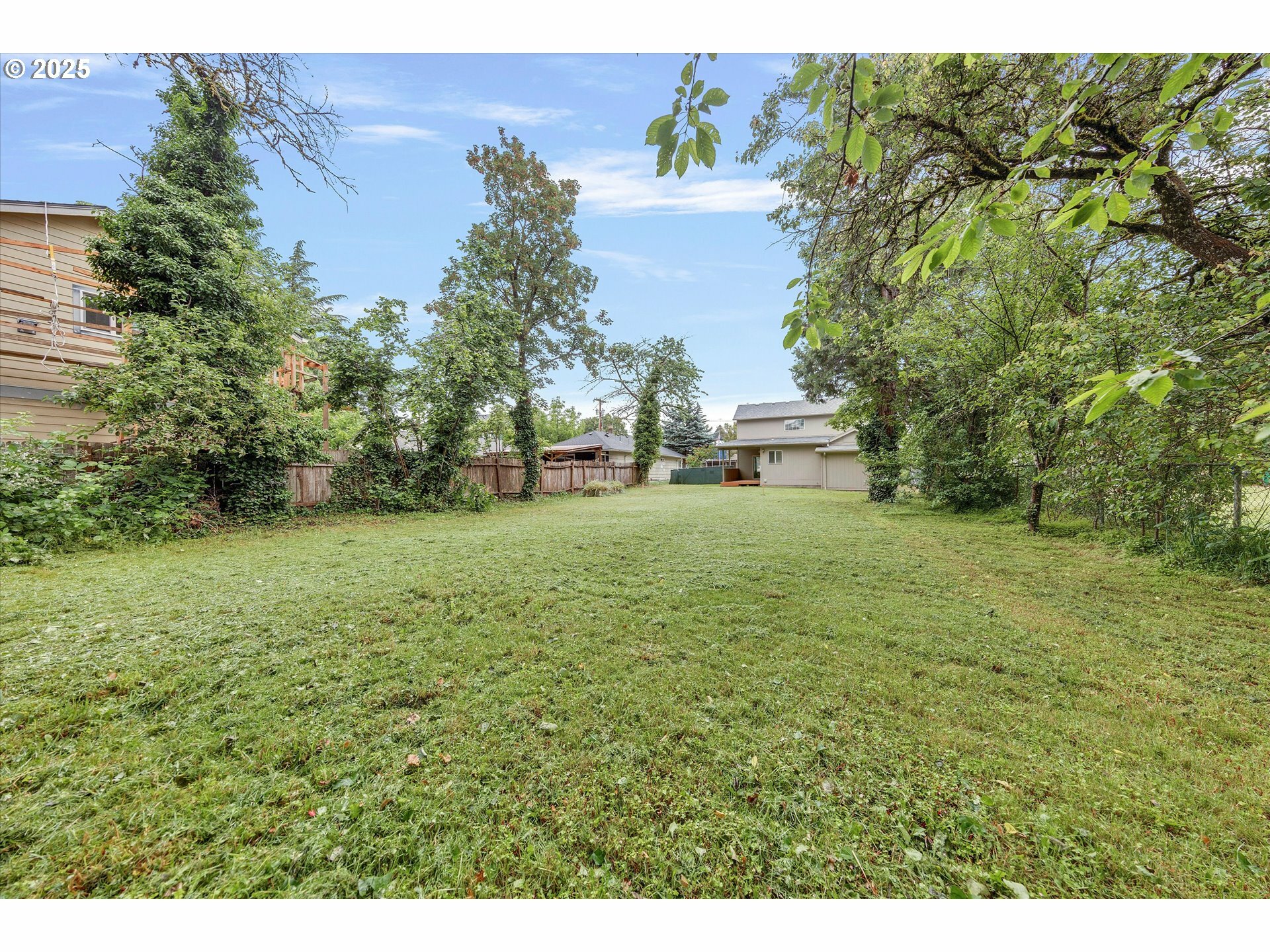 Property Photo: SE 92nd Ave OR 97216