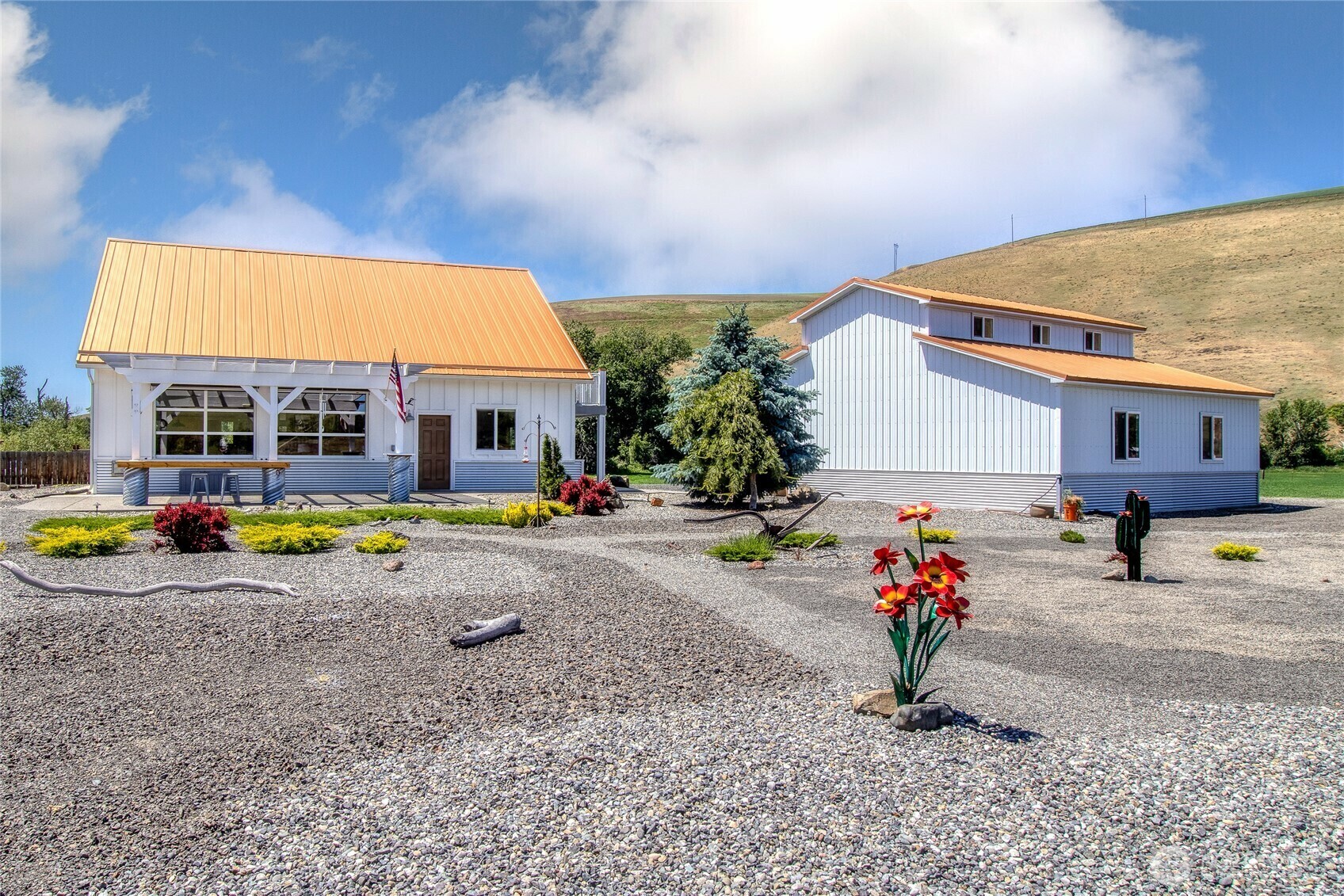 Property Photo: 111 Ogden Lane WA 99328