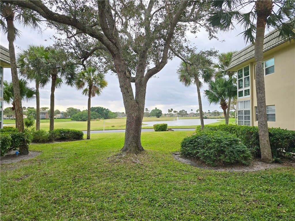 Property Photo: 29 Vista Gardens Trail 104 FL 32962